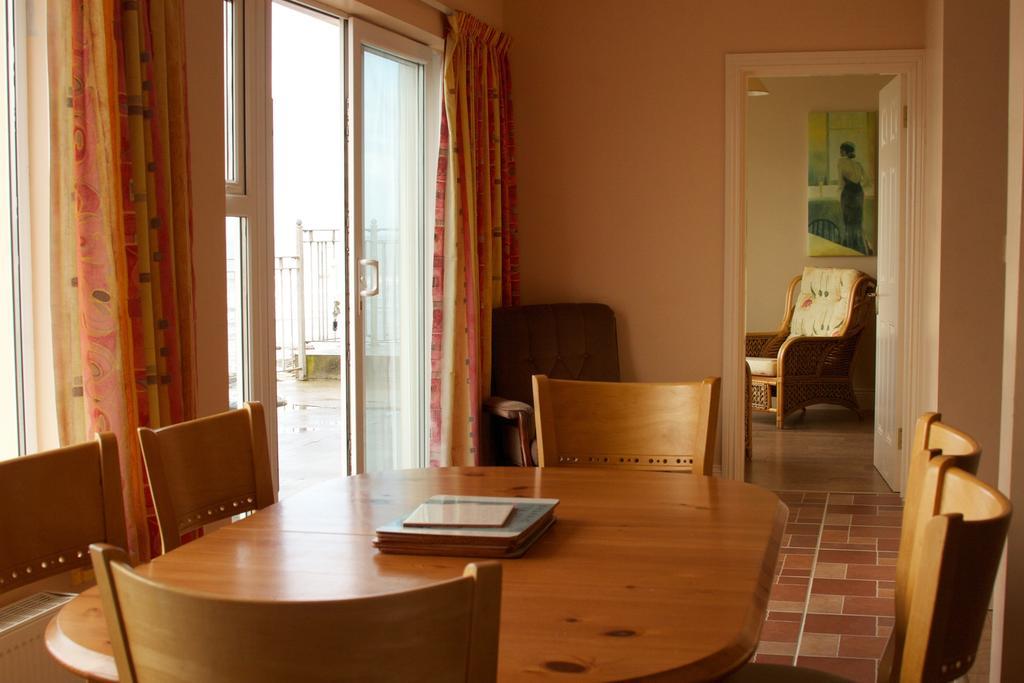 Oneills Apartments Ballyheigue Szoba fotó